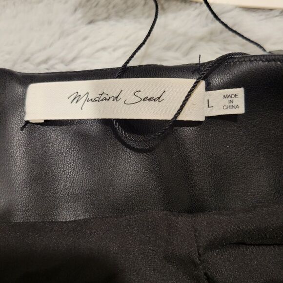 Mustard Seed pleather skirt, Large - Picture 3 of 8